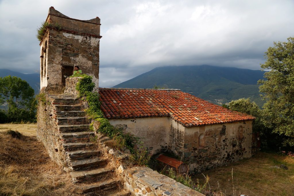 Decadència Viva – site-specific sound installation, chapel of Santa Susanna in El Polell